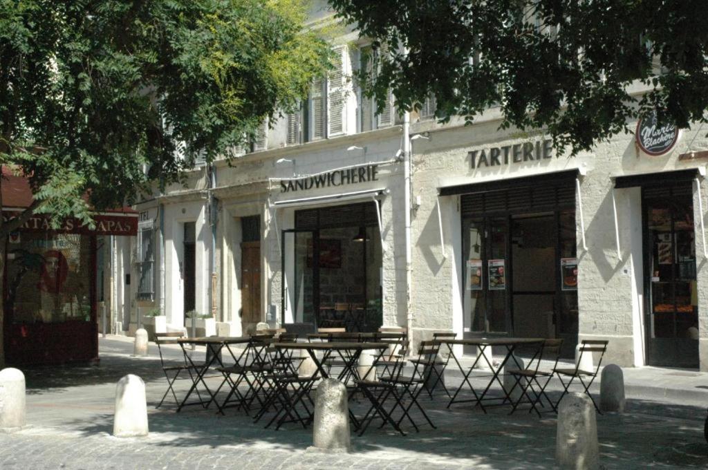 Le Toit D'Avignon - Intra-Muros - Terrasse Vue Palais Des Papes - Ideal Festival - Climatisation - Wifi Exterior photo